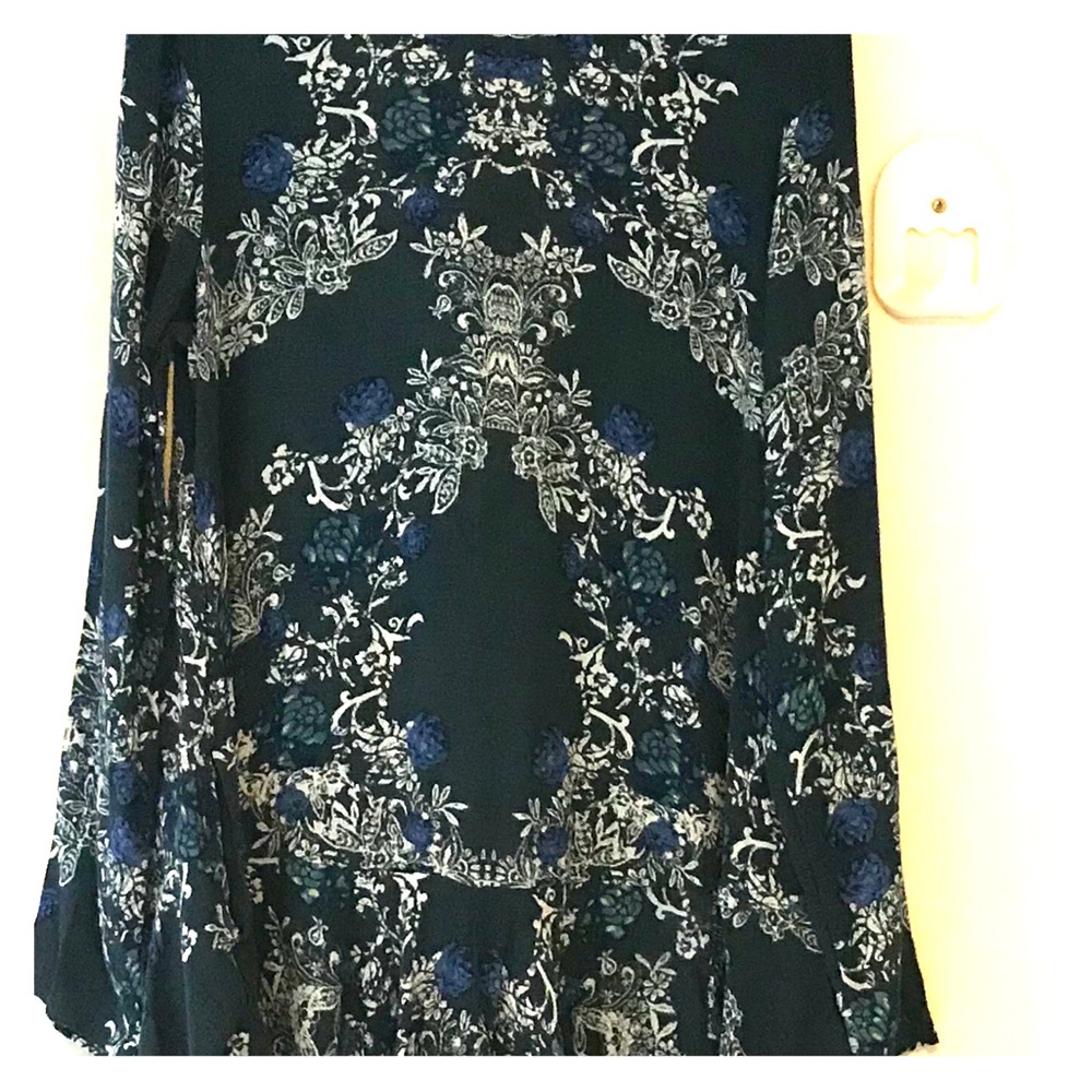 Free People size L open back long Blouse